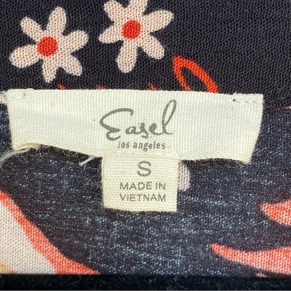 Easel Black Floral Boho Blouse Womens Size Small Ruffle Rayon Tie Tunic Top Fall - Picture 9 of 10